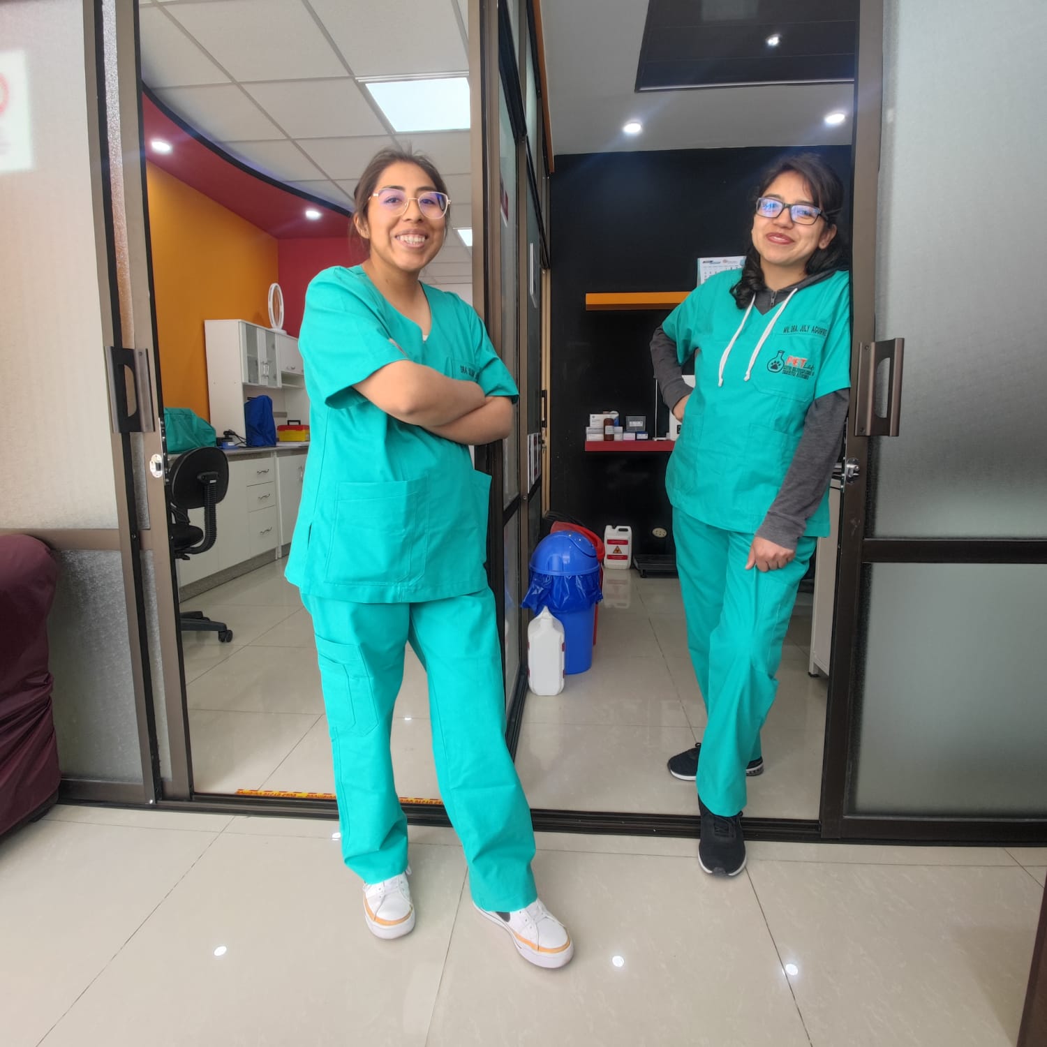 Equipo de PETLAB Bolivia - Laboratorio Veterinario en La Paz