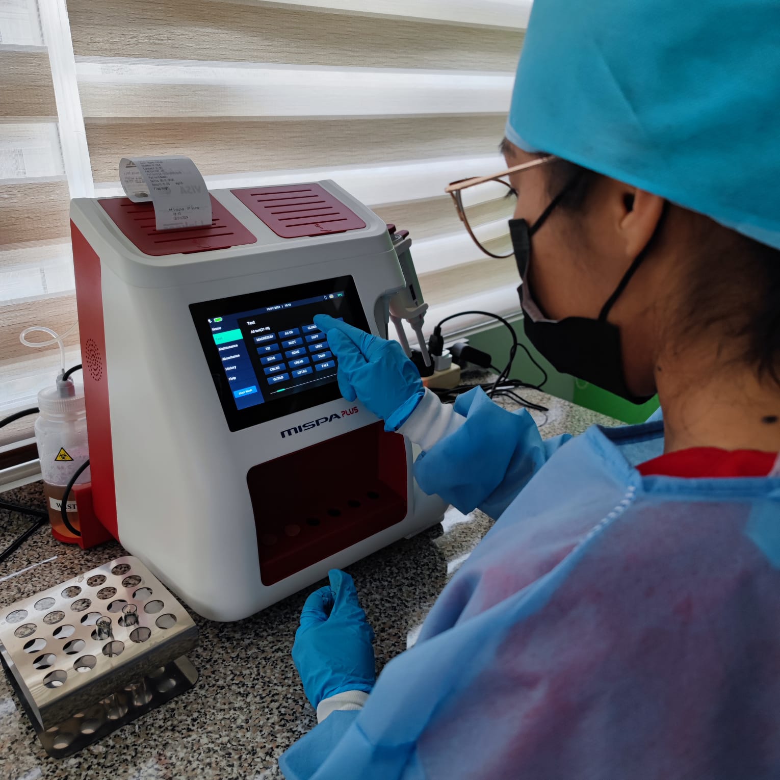 Equipamiento automatizado para análisis de muestras veterinarias en PetLab